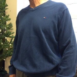 Men’s Tommy Hilfiger long sleeve v-neck sweater